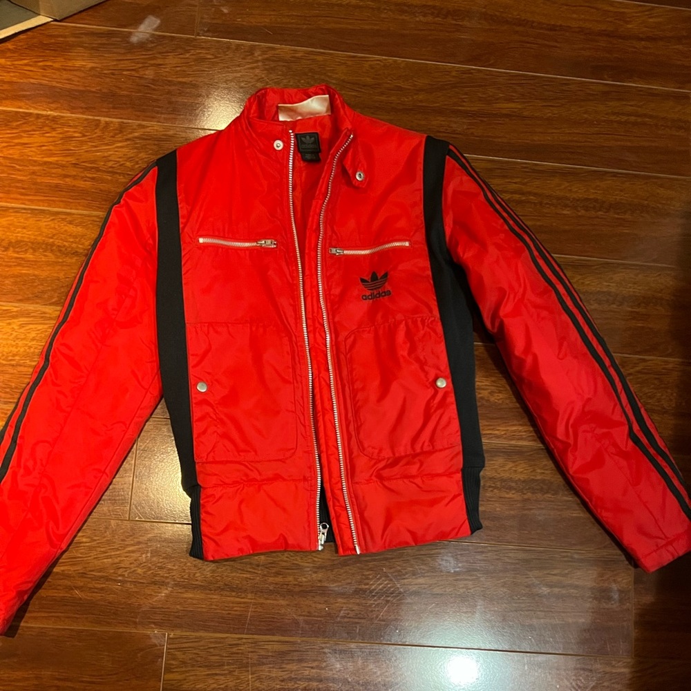 Red and black adidas jacket vintage.Hot!!